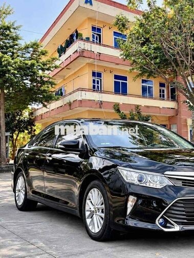 Toyota Camry, gia đình mình đang sử dụng