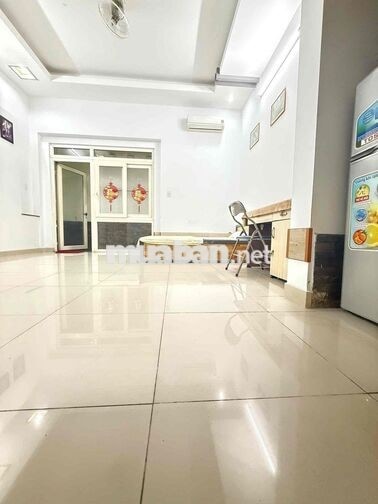 Phòng full nội thất tầng trệt hơn 30m2 gần Vườn Lài - Luỹ Bán Bích