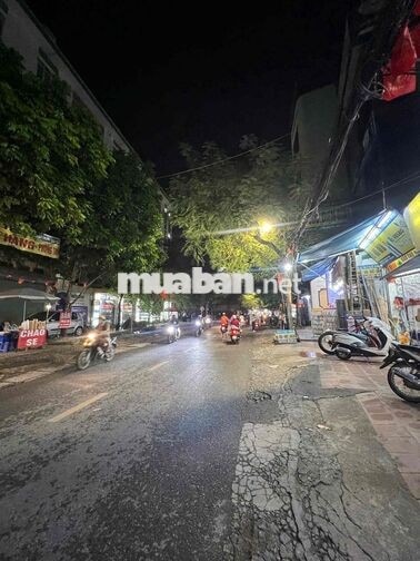 Bán Đất mặt tiền ngã tư đường Phú Diễn