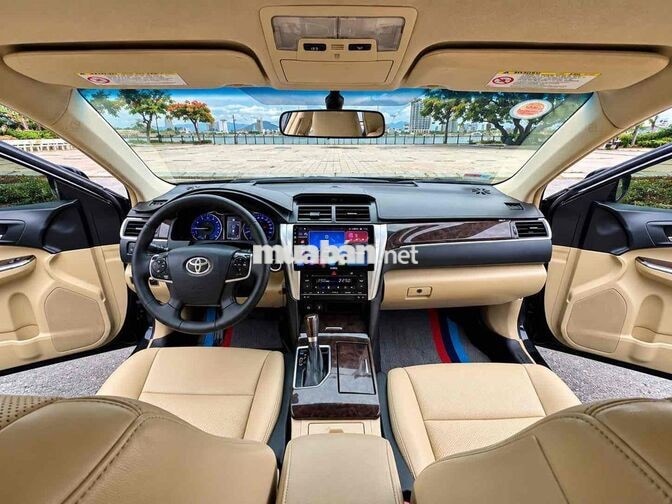 Toyota Camry, gia đình mình đang sử dụng