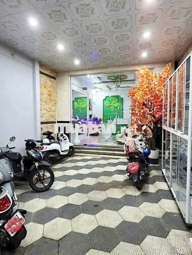 Nhà 3 Lầu 6PN Đường 30/4 chỉ 25 triệu