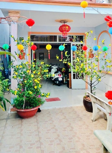 BÁN ĐẤT 93.5M2 GIÁ 5,1 TỶ CÓ SẴN NHÀ CẤP 4 SỔ HỒNG RIÊNG TẠI HẺM 477 Đ