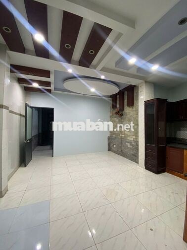 Cho thuê phòng Lê Văn Thọ, 30m2, Giá: 3.4 triệu