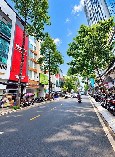 Cho thuê MT Nguyễn Tri Phương P.Diên Hồng Q10 dt:4m x 7m 2L giá 17trie