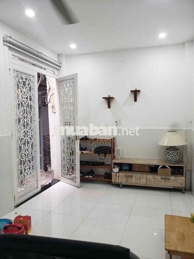 Cho thuê nhà nguyên căn. Đường Nguyễn Phi Khanh.P.Tân Định.Q1