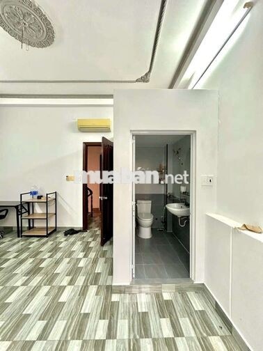 Nhà hẻm 2 xe hơi P14 dt 6x13m lững 2 lầu 4pn có wc trong full NT