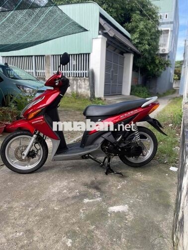 HONDA CLICK MÀU ĐỎ
