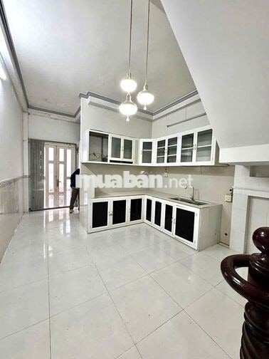 Nhà 2 lầu 7PN KDC Thới Nhựt chỉ 10 triệu