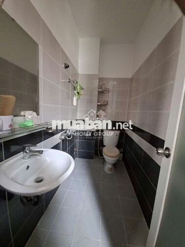 NHÀ PHỐ 3PN 4WC - OTO ĐẬU TRƯỚC NHÀ - ĐƯỜNG SỐ 8 HIỆP BÌNH PHƯỚC, TĐ