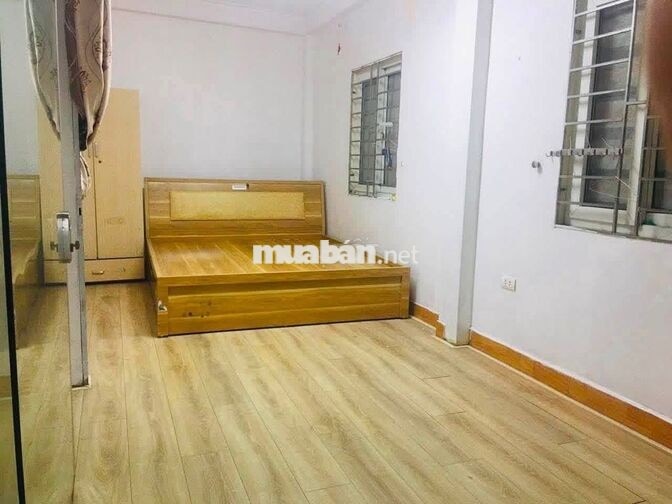Cho thuê nhà Thạch Bàn,ô tô tải qua nhà,Nhà 4 tầng.Đầy đủ nội thất.6tr