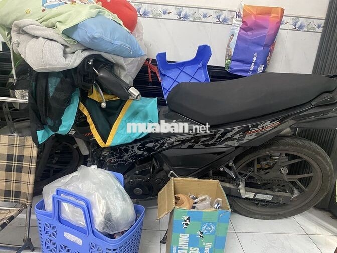 Suzuki Raider màu Đen