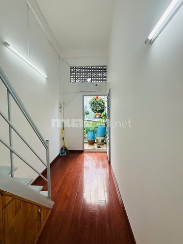 Chính chủ bán chung cư thang bộ lầu 1 Trần Hưng Đạo - An Bình Q5 - 46m