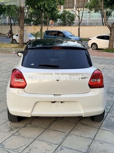 Suzuki Swift GLX 1.2 AT 2020 - 375 Triệu