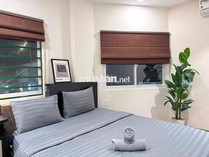 Trống lại căn 1 phòng ngủ ngay mặt tiền Lý Tự Trọng khu phố tây