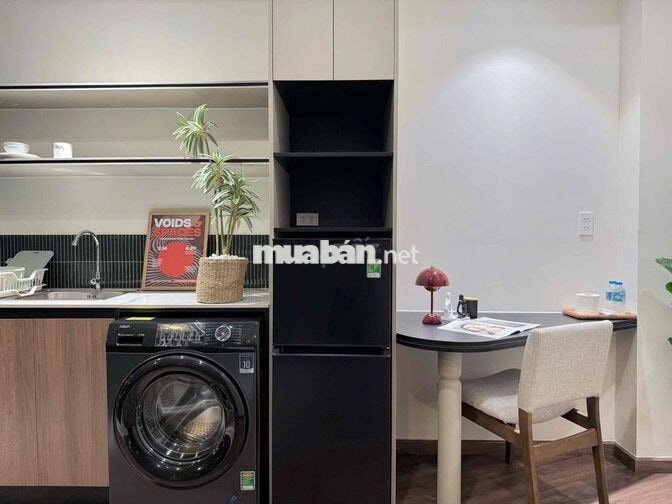 Trống lại căn 1 phòng ngủ ngay mặt tiền Lý Tự Trọng khu phố tây