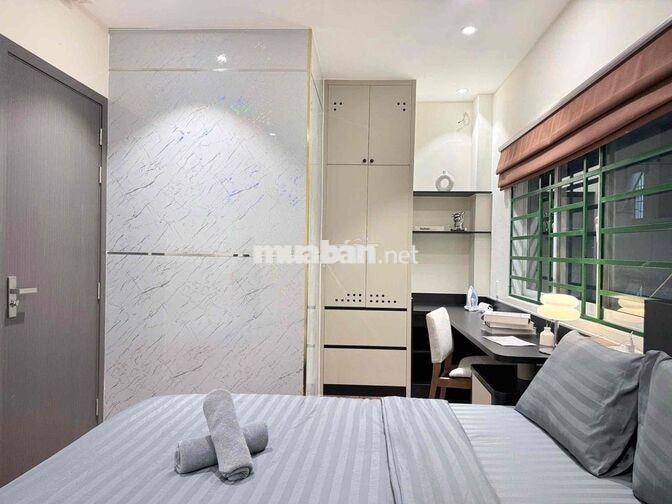Trống lại căn 1 phòng ngủ ngay mặt tiền Lý Tự Trọng khu phố tây