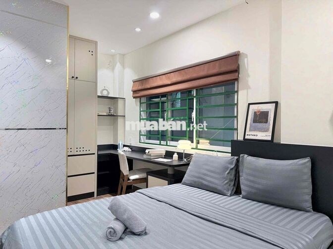 Trống lại căn 1 phòng ngủ ngay mặt tiền Lý Tự Trọng khu phố tây