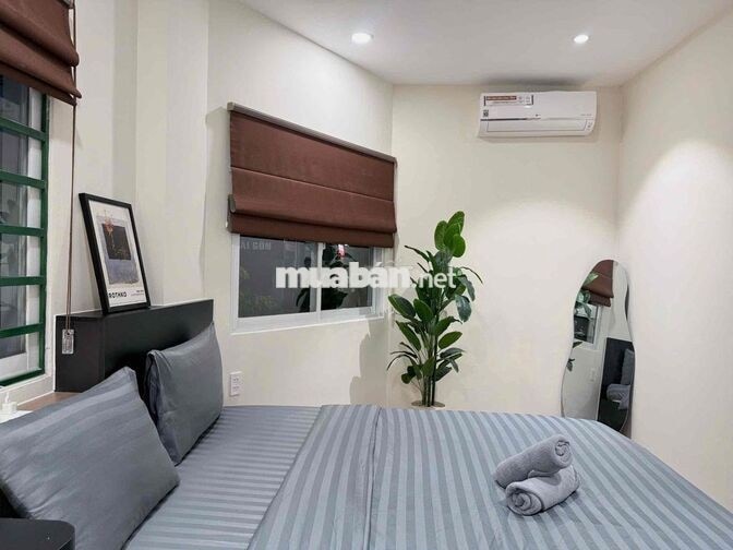 Trống lại căn 1 phòng ngủ ngay mặt tiền Lý Tự Trọng khu phố tây