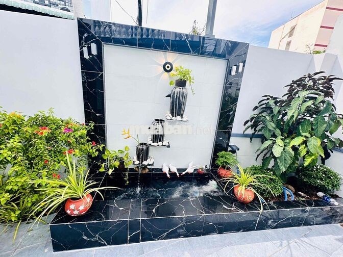 VILLA Tân Xuân - Tân Kim ( Cách Cầu Ông Thìn 2Km - Cách Bến Xe Q8-20p)
