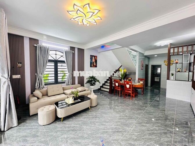 VILLA Tân Xuân - Tân Kim ( Cách Cầu Ông Thìn 2Km - Cách Bến Xe Q8-20p)