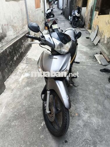 Honda Future 125 Fi 2012 màu đen