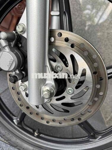 Wave 125i /2024 đi 985 km Trắng Xanh 9 chủ ký CC