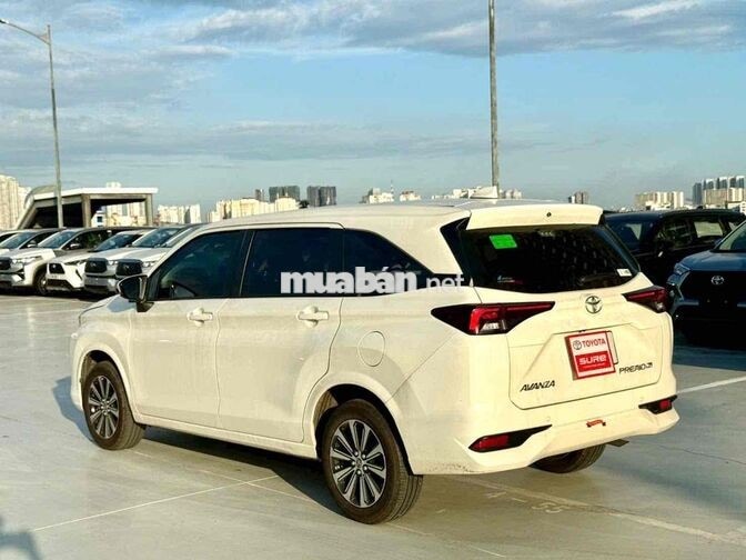 Toyota Avanza 2024 Tự động 7 chỗ 13.000 km Trắng