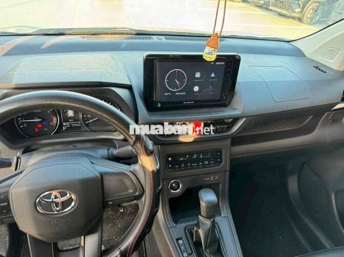 Toyota Avanza 2024 Tự động 7 chỗ 13.000 km Trắng