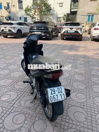 Honda Wave RSX 110 màu trắng đen