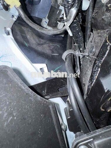 Wave 125i /2024 đi 985 km Trắng Xanh 9 chủ ký CC