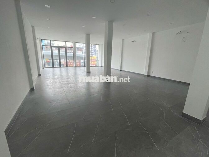 MẶT TIỀN CỘNG HÒA NGÃ 4 HOÀNG HOA THÁM - 8x20m - 4 TẦNG SUỐT MỚI ĐẸP