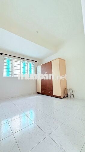Căn góc Lê Thành B , 2PN 2WC tìm chủ mới.
