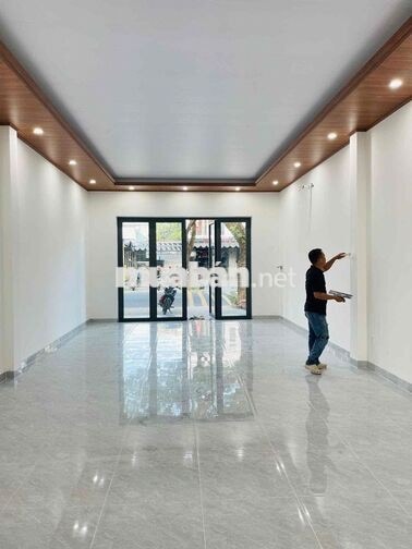 Cho Thuê nhà Cấp 4 MT Đường Văn Tiến Dũng- Gần Chợ Hoà Xuân