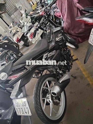 Suzuki Satria F150 150cc màu đen