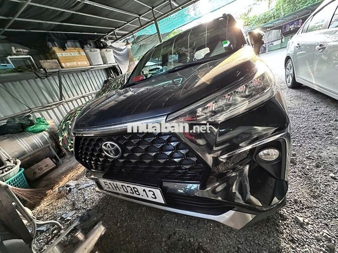 TOYOTA VELOZ TOP 2023 29061 KM ĐEN