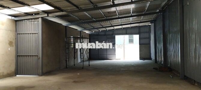 Kho xưởng - DT: 9x20m Nguyễn Văn Quá, Quận 12