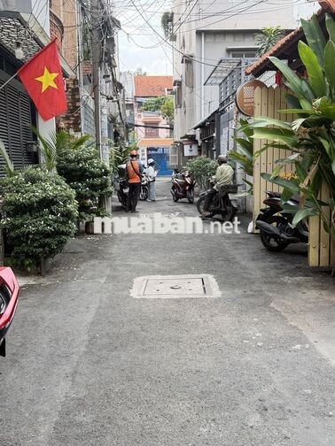 Cho thuê nhà HXT sát Huỳnh Văn Bánh 4x18m 2 lầu 3pn giá 20tr TL 