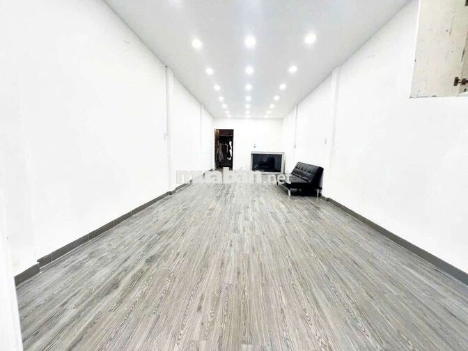 Nhà Hẻm 4.5m - 4pn- Rộng 4x18 Kinh doanh Ở Trần Hữu Trang