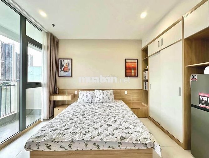PHÒNG BAN CÔNG MÁY GIẶT RIÊNG GẦN ĐẠI HỌC SƯ PHẠM Q5