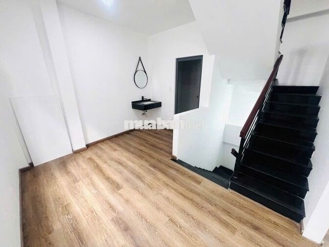 Cho thuê nhà góc 2MT 260A Nguyễn Thái Bình P.12 Q.Tân Bình