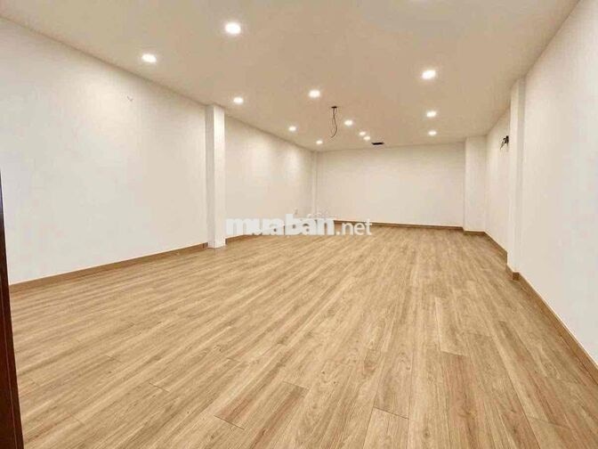 CHO THUÊ NHÀ TRẦN QUANG DIỆU Q3, 5X20M, TRỆT 4 LẦU  GIÁ 65TR