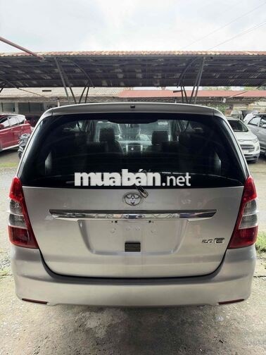 Toyota Innova 2012 Bạc