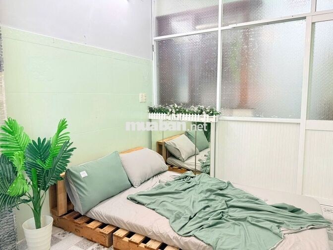 Phòng tách bếp ngay hẻm 3 Thành Thái - Tầng 1 Free xe - Siêu Hiếm