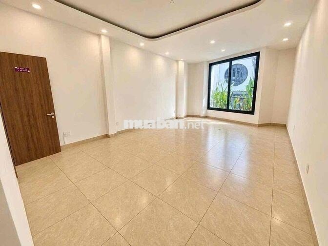 CHO THUÊ NHÀ TRẦN QUANG DIỆU Q3, 5X20M, TRỆT 4 LẦU  GIÁ 65TR