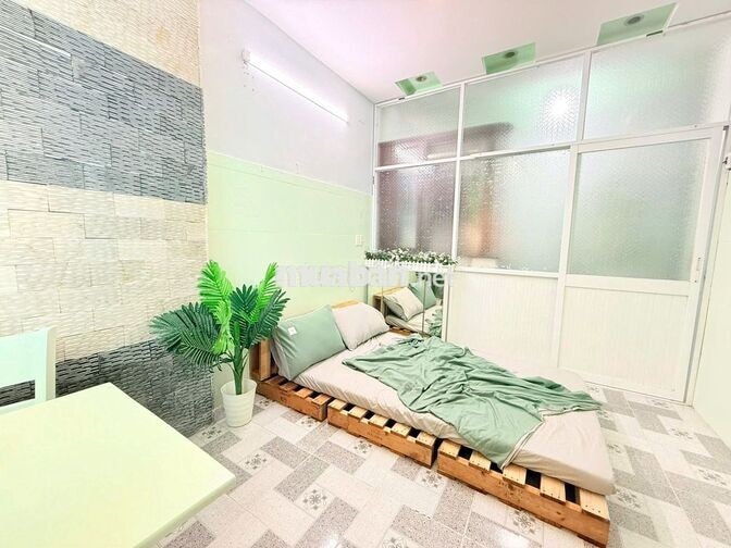 Phòng tách bếp ngay hẻm 3 Thành Thái - Tầng 1 Free xe - Siêu Hiếm