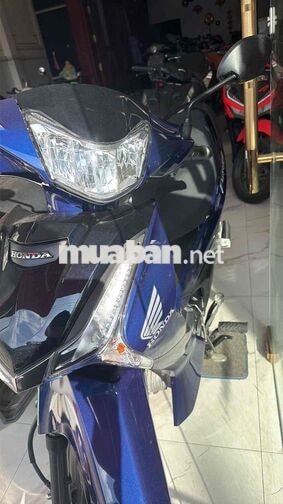 Honda Future màu xanh