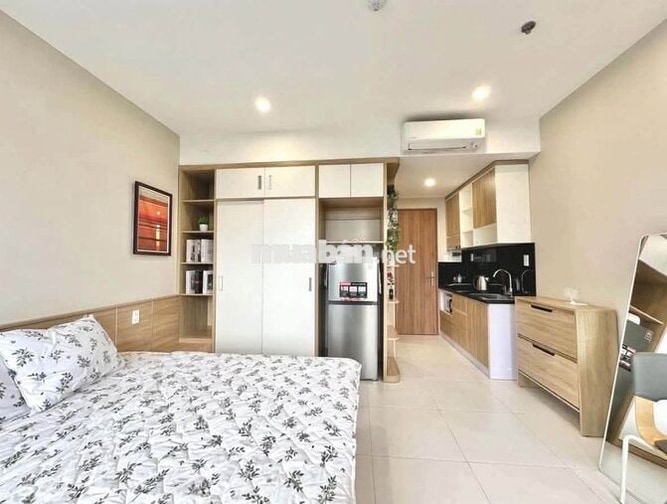 PHÒNG BAN CÔNG MÁY GIẶT RIÊNG GẦN ĐẠI HỌC SƯ PHẠM Q5
