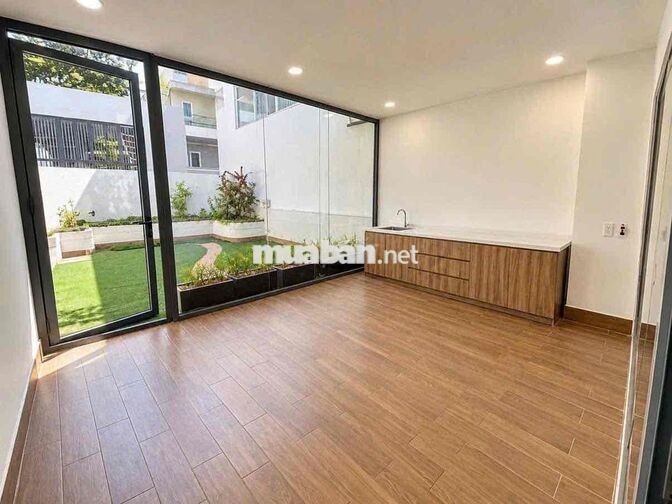 CHO THUÊ NHÀ TRẦN QUANG DIỆU Q3, 5X20M, TRỆT 4 LẦU  GIÁ 65TR