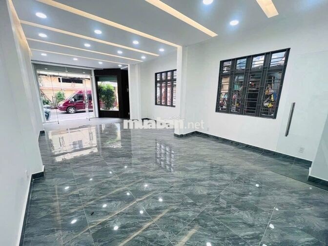 Cho thuê nhà góc 2MT 260A Nguyễn Thái Bình P.12 Q.Tân Bình