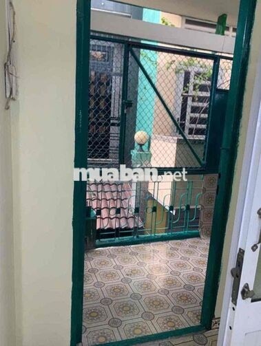 Cho thuê nhà nguyên căn. Đường Cách Mạng Tháng Tám, P11.Q3